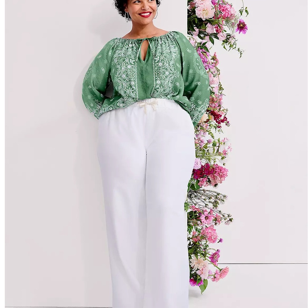 Lane Bryant White Women's Pull-on Drawstring Pants size 26 short